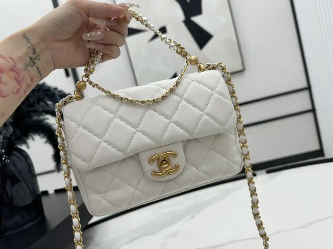 Tony Luxuries CHANEL FLAP BAG-14.5x19.5x7.5cm 0131