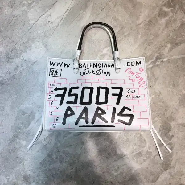 Tony Luxuries BALENCIAGA CHANELASSIC CITY GRAFFITI 0127