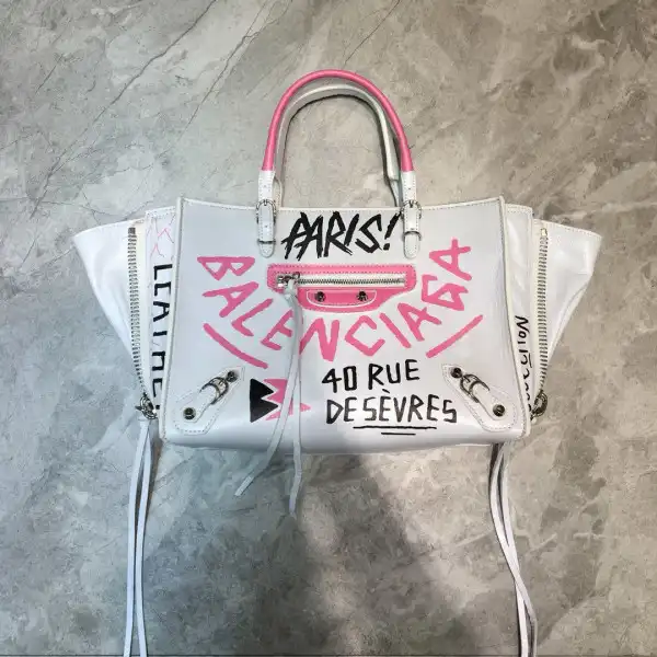 Tony Luxuries BALENCIAGA CHANELASSIC CITY GRAFFITI 0127