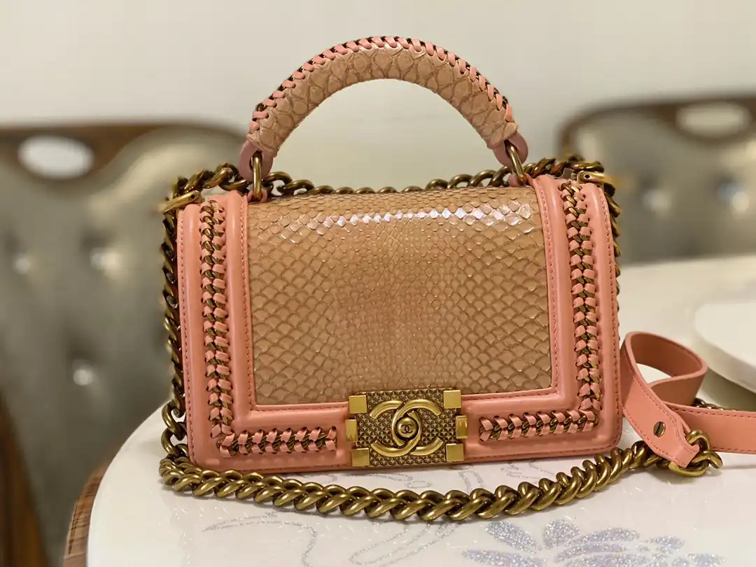 CHANEL BOY BAG 20CM 0125