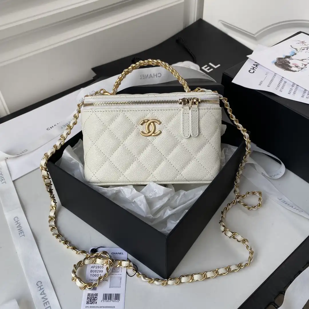 Tony Luxuries CHANEL VANITY CASE 0131