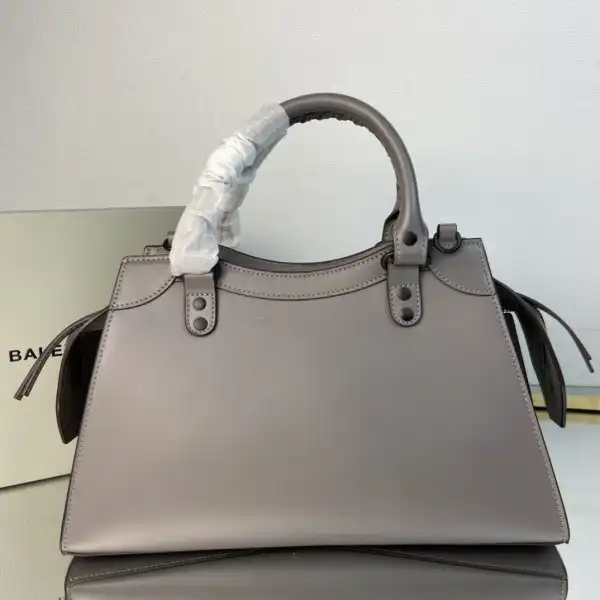 Tony Luxuries BALENCIAGA NEO CHANELASSIC SMALL TOP HANDLE BAG 0127